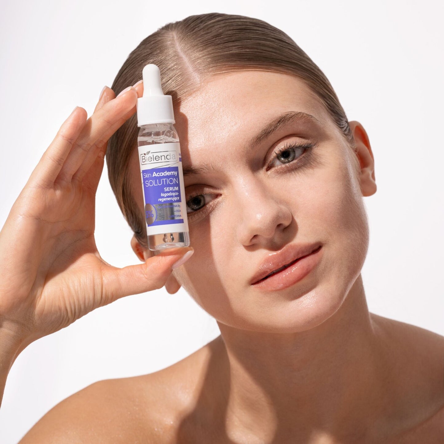 Bielenda Skin Academy Solution Serum Łagodząco Regenerujące 5% Provitamina B5 